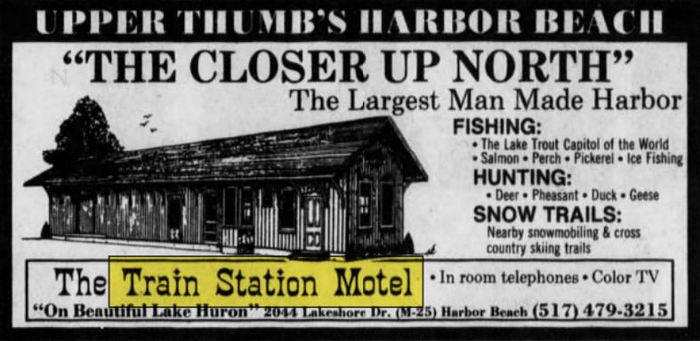 Hooks Waterfront Resort (Train Station Motel, Hopson Motel) - Nov 1989 Ad (newer photo)